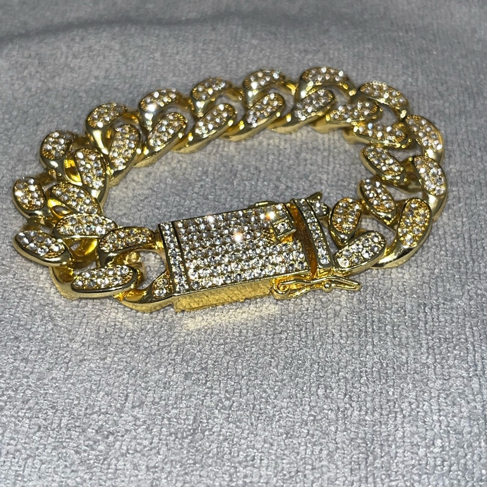18k Gold Plated Cuban Link Bracelet With Cubic Zirconia